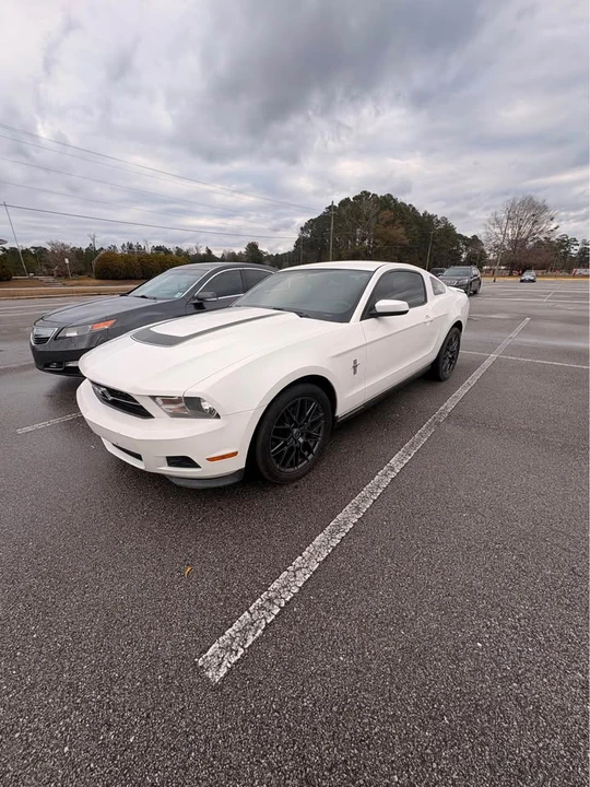 2011 Ford S197 Mustang - Image 5 of 10