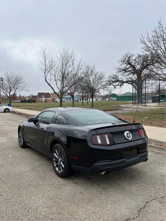 2011 Ford S197 Mustang - Image 7 of 17