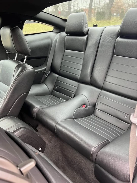 2011 Ford S197 Mustang - Image 14 of 17