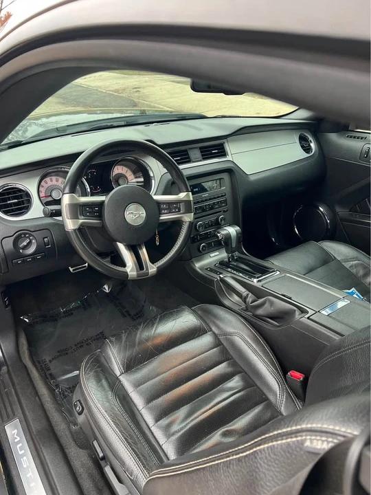 2011 Ford S197 Mustang - Image 11 of 17