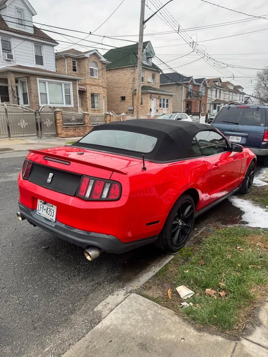 2011 Ford S197 Mustang - Image 4 of 11