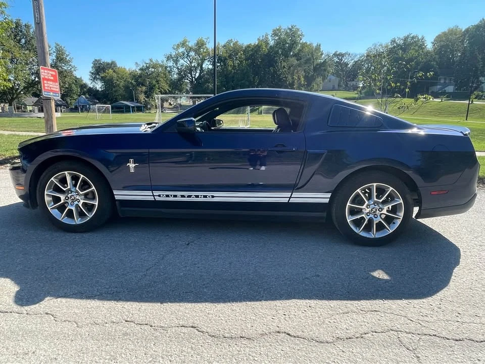 2011 Ford S197 Mustang - Image 4 of 11