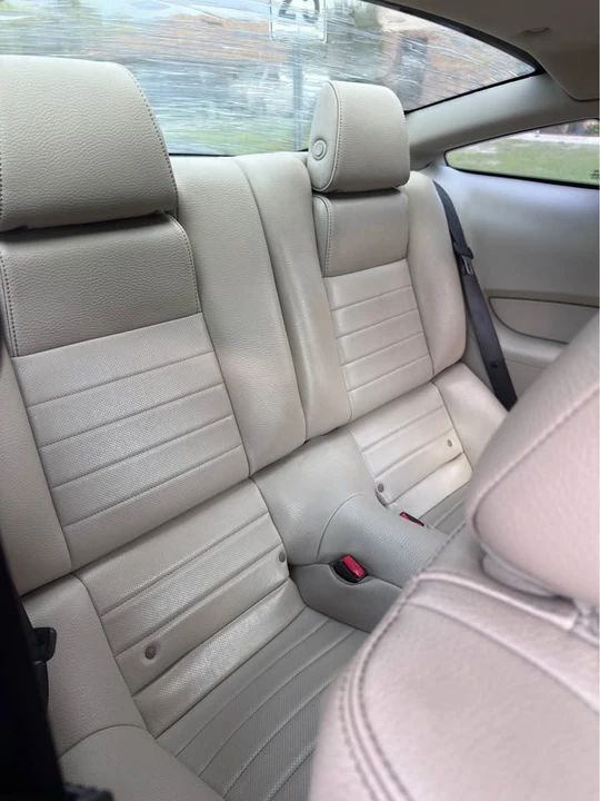 2011 Ford S197 Mustang - Image 8 of 10