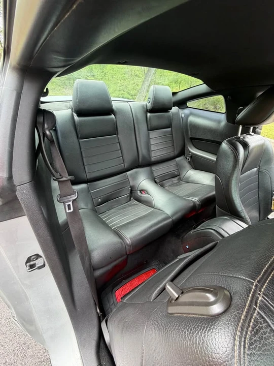 2011 Ford S197 Mustang - Image 15 of 19