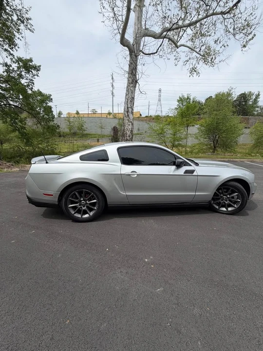 2011 Ford S197 Mustang - Image 6 of 19