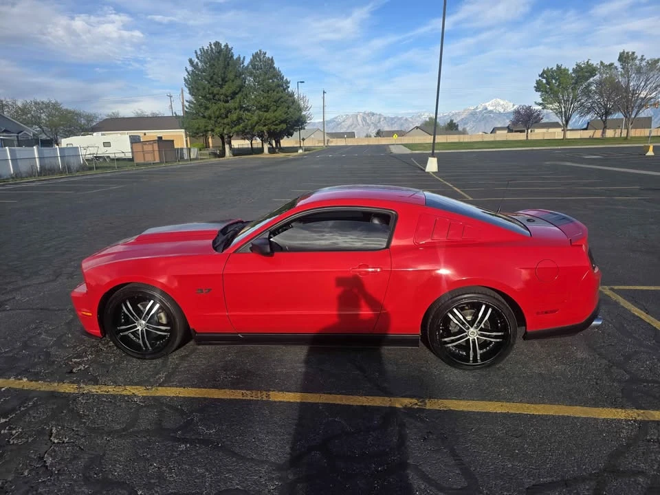 2011 Ford S197 Mustang - Image 2 of 14