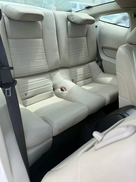 2011 Ford S197 Mustang - Image 5 of 14