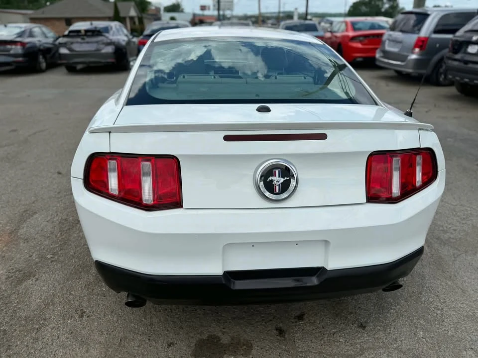 2011 Ford S197 Mustang - Image 6 of 14