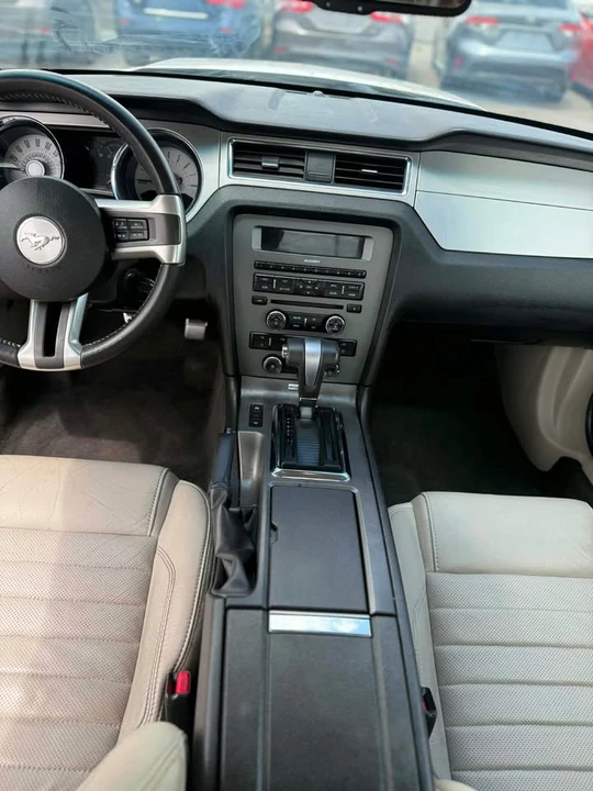 2011 Ford S197 Mustang - Image 4 of 14