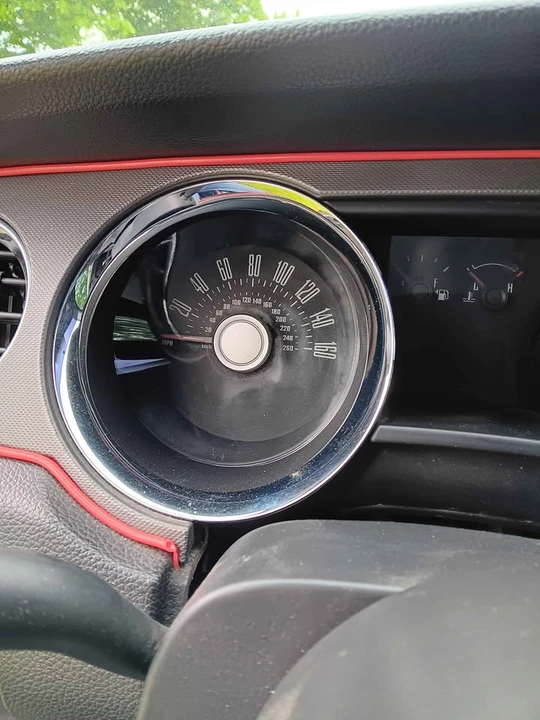 2011 Ford S197 Mustang - Image 10 of 10