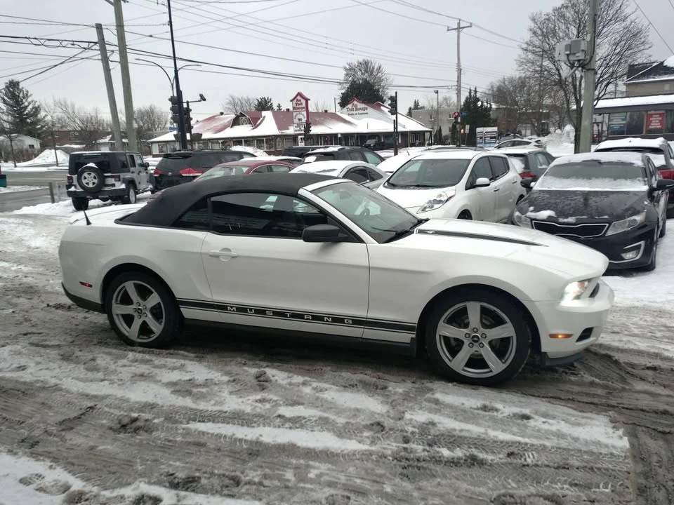 2011 Ford S197 Mustang - Image 4 of 10