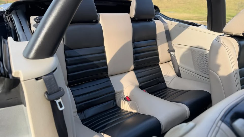 2011 Ford S197 Mustang - Image 12 of 20
