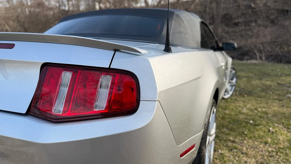 2011 Ford S197 Mustang - Image 4 of 20