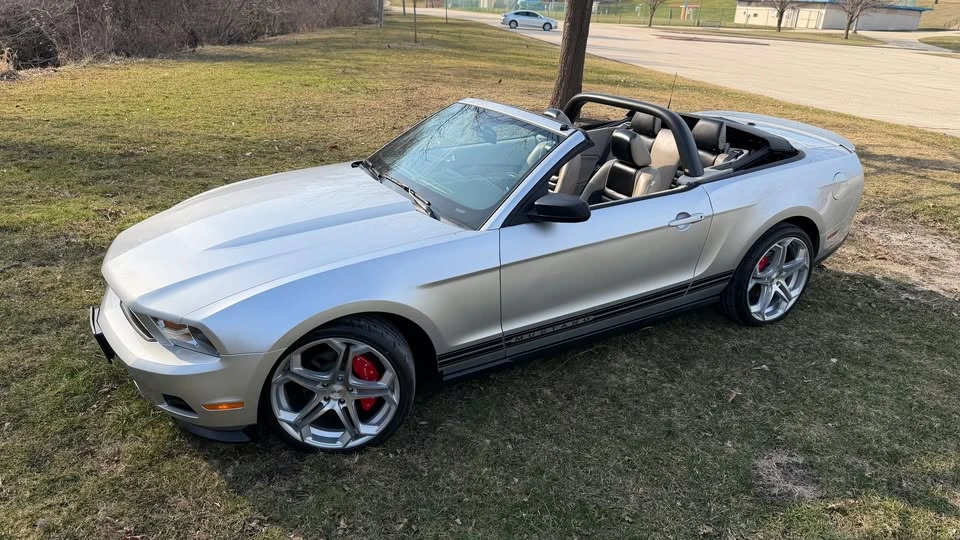 2011 Ford S197 Mustang - Image 15 of 20