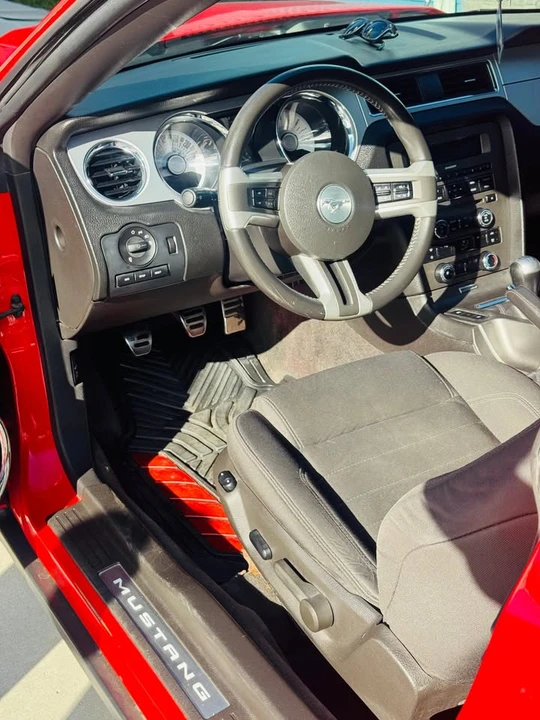 2011 Ford S197 Mustang - Image 9 of 20