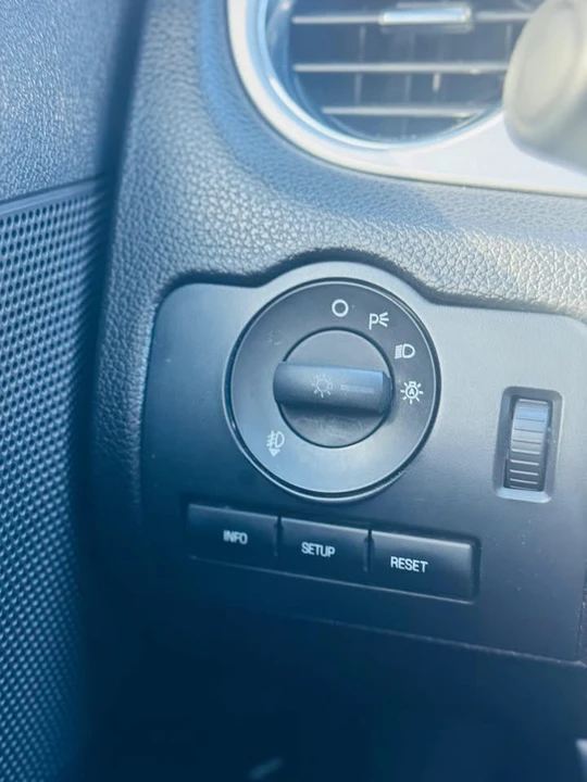 2011 Ford S197 Mustang - Image 11 of 20