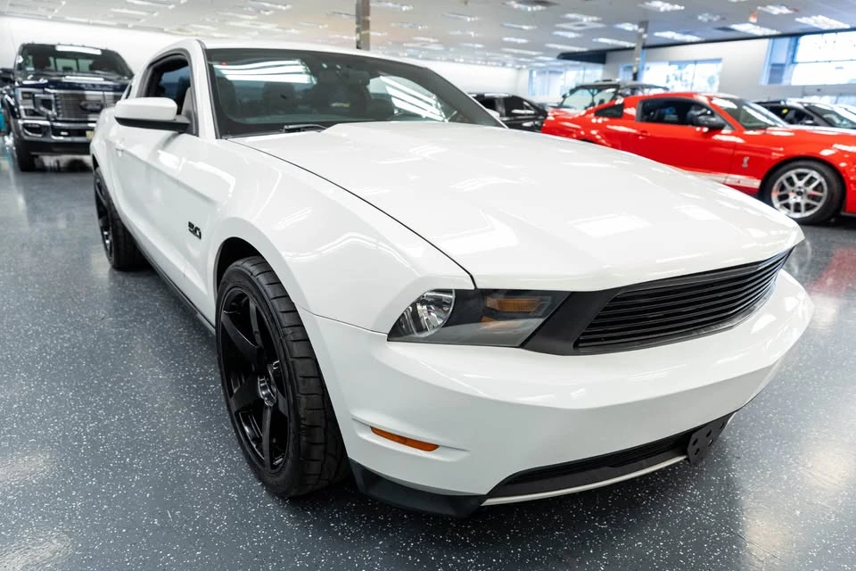 2011 Ford S197 Mustang - Image 3 of 15