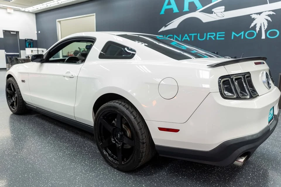 2011 Ford S197 Mustang - Image 8 of 15