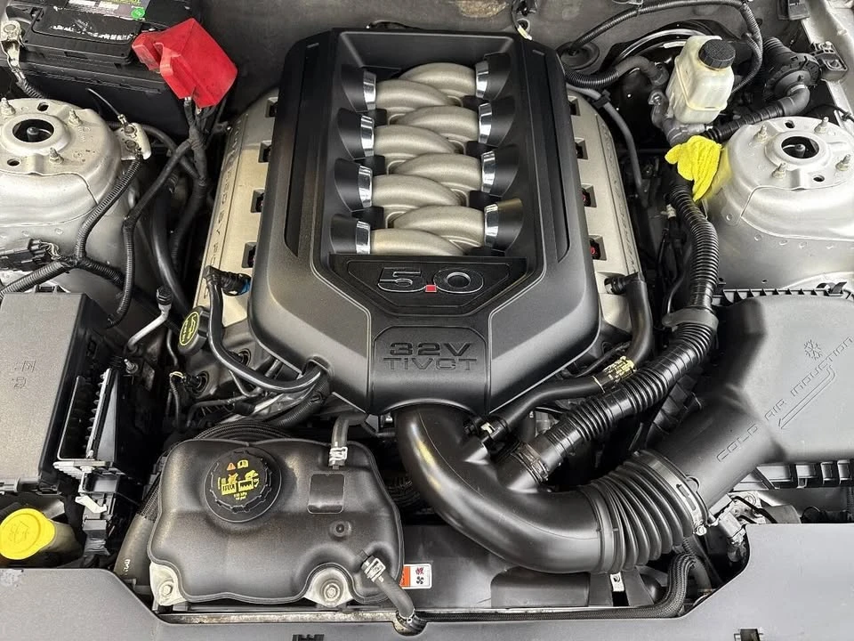 2011 Ford S197 Mustang - Image 14 of 20
