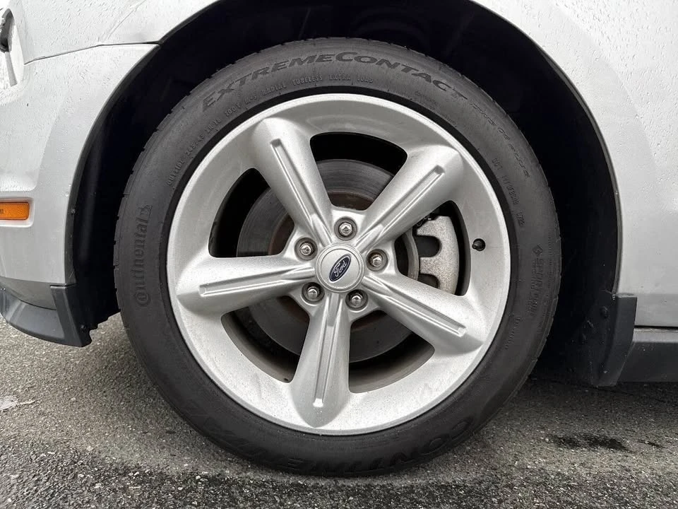 2011 Ford S197 Mustang - Image 2 of 20