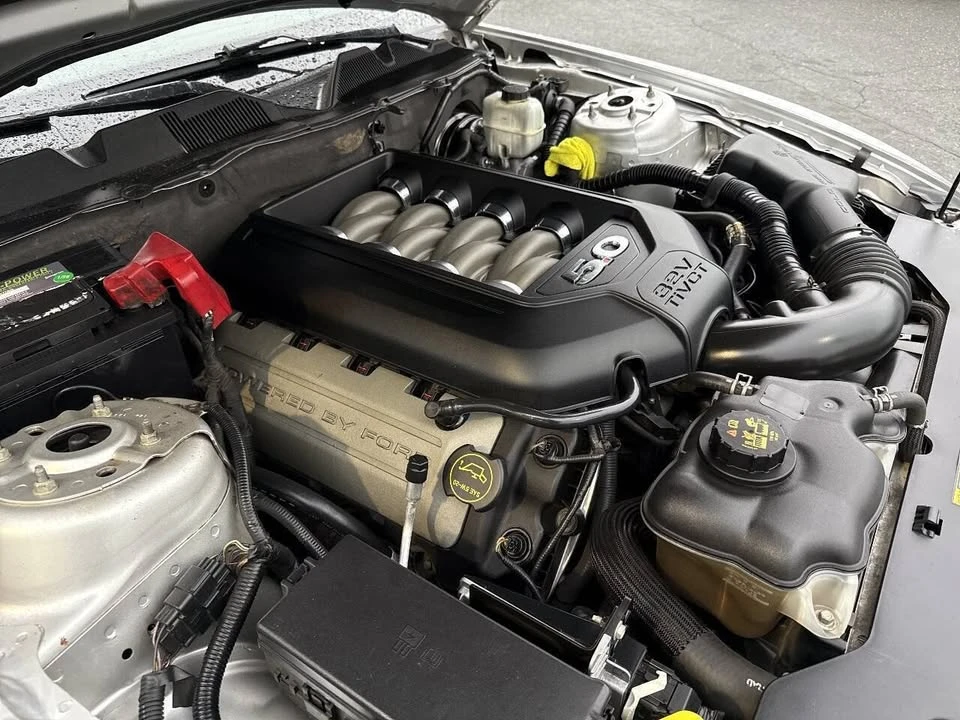 2011 Ford S197 Mustang - Image 16 of 20