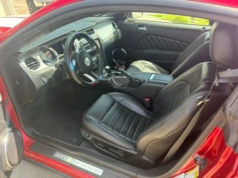 2011 Ford S197 Mustang - Image 7 of 14