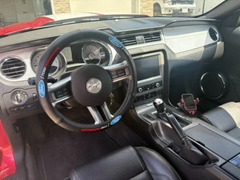 2011 Ford S197 Mustang - Image 8 of 14