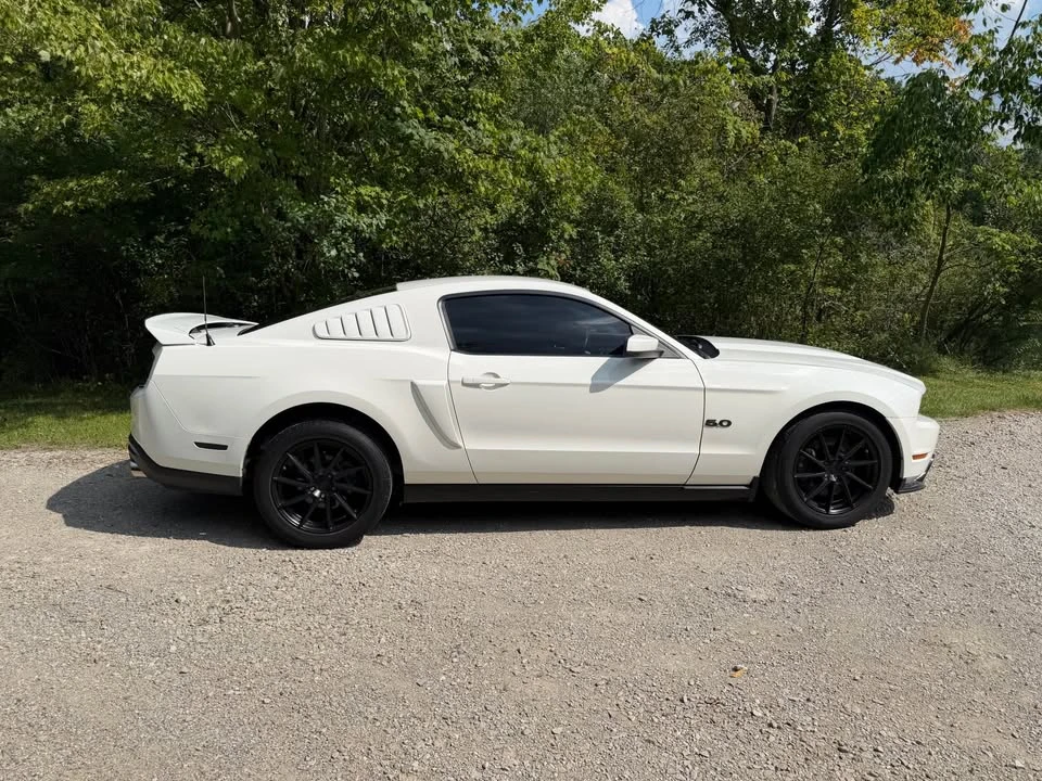 2011 Ford S197 Mustang GT - Image 2 of 7