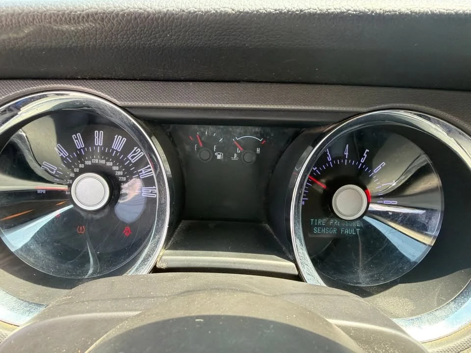 2011 Ford S197 Mustang GT - Image 12 of 15