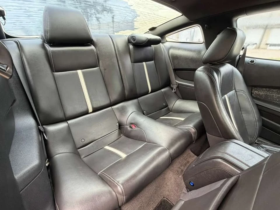 2011 Ford S197 Mustang - Image 2 of 11