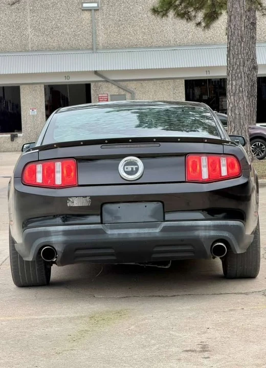 2011 Ford S197 Mustang - Image 9 of 10