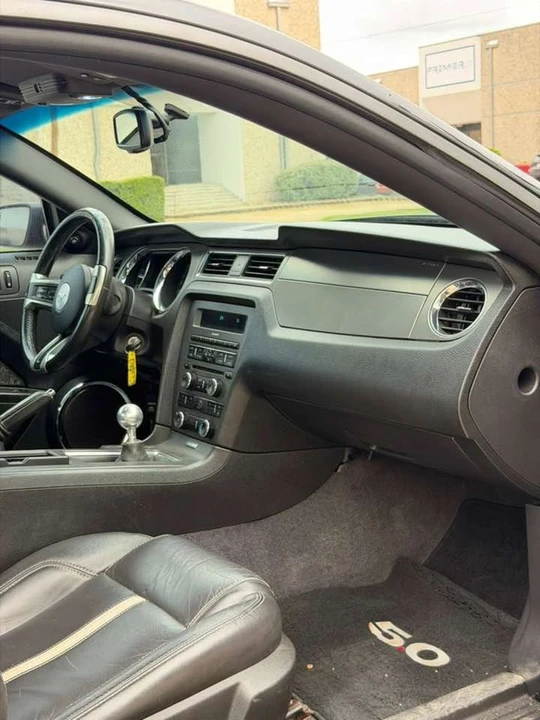 2011 Ford S197 Mustang - Image 5 of 10