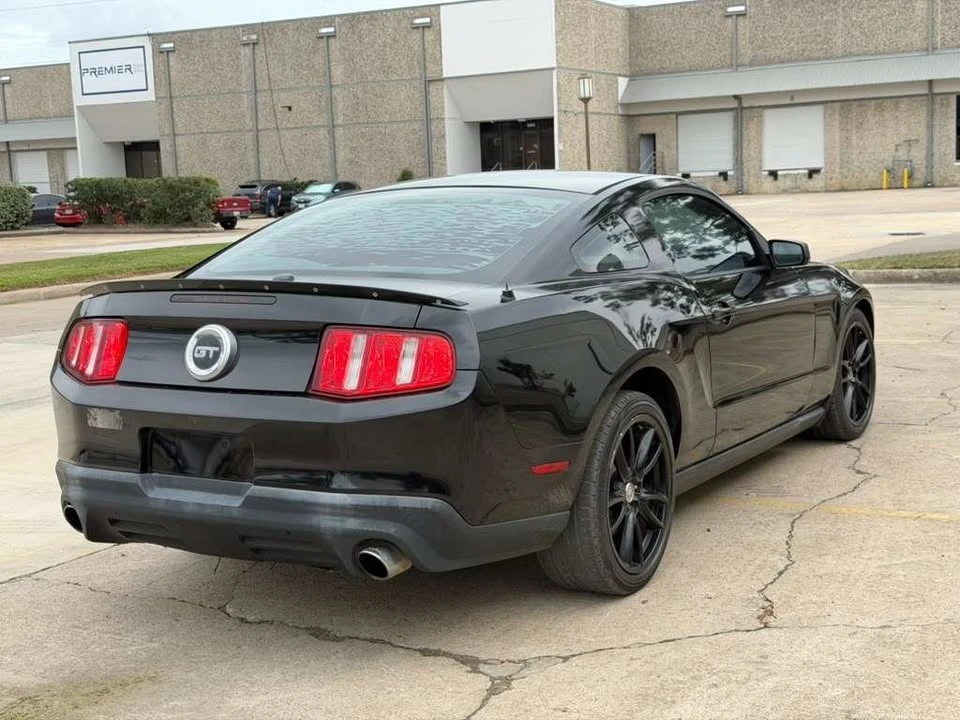 2011 Ford S197 Mustang - Image 10 of 11