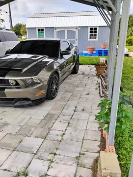 2011 Ford Mustang GT Premium