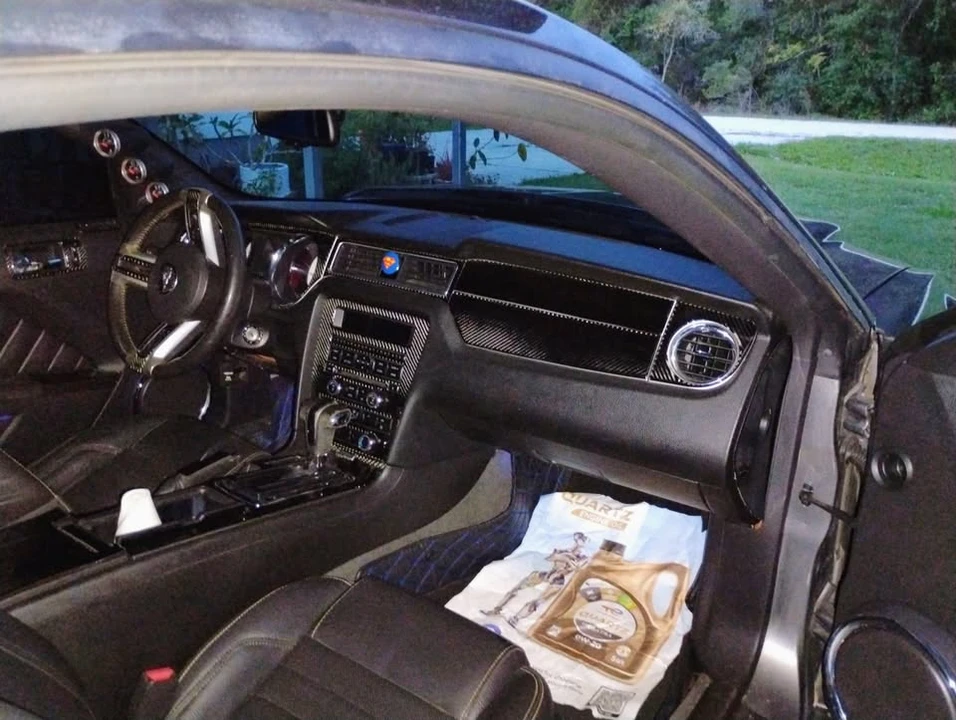 2011 Ford S197 Mustang GT - Image 13 of 17
