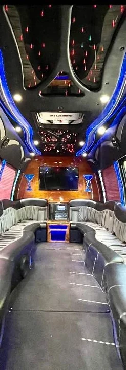 2011 Ford Econoline Van - Image 15 of 20