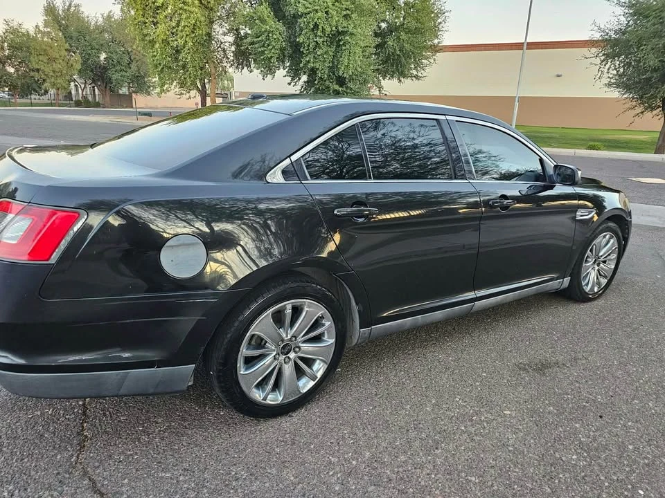 2011 Ford Taurus 6th Gen - Image 5 of 8