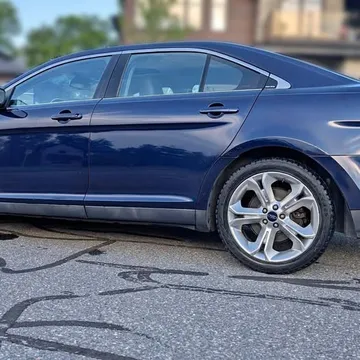 2011 Ford Taurus SHO