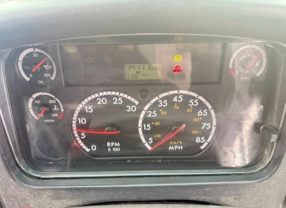 2011 Freightliner - Image 7 of 10