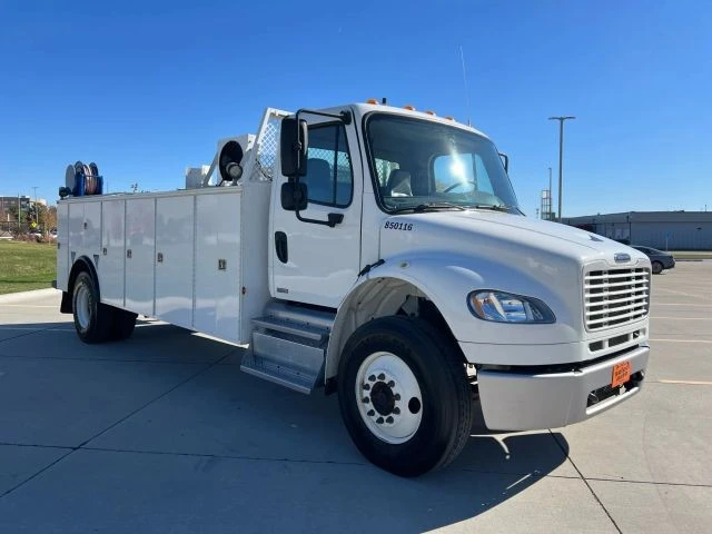 2011 Freightliner - Image 10 of 21