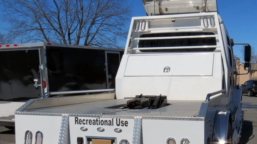 2011 Freightliner - Image 5 of 9