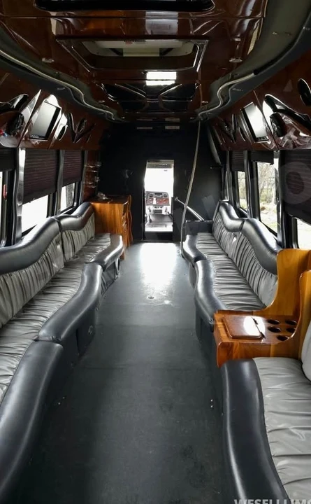 2011 Freightliner - Image 7 of 20