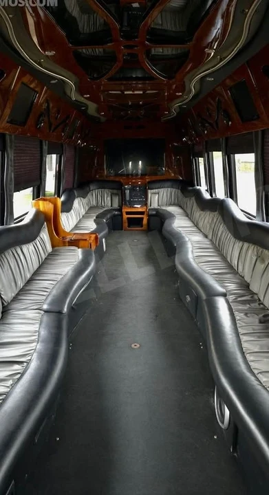 2011 Freightliner - Image 6 of 20