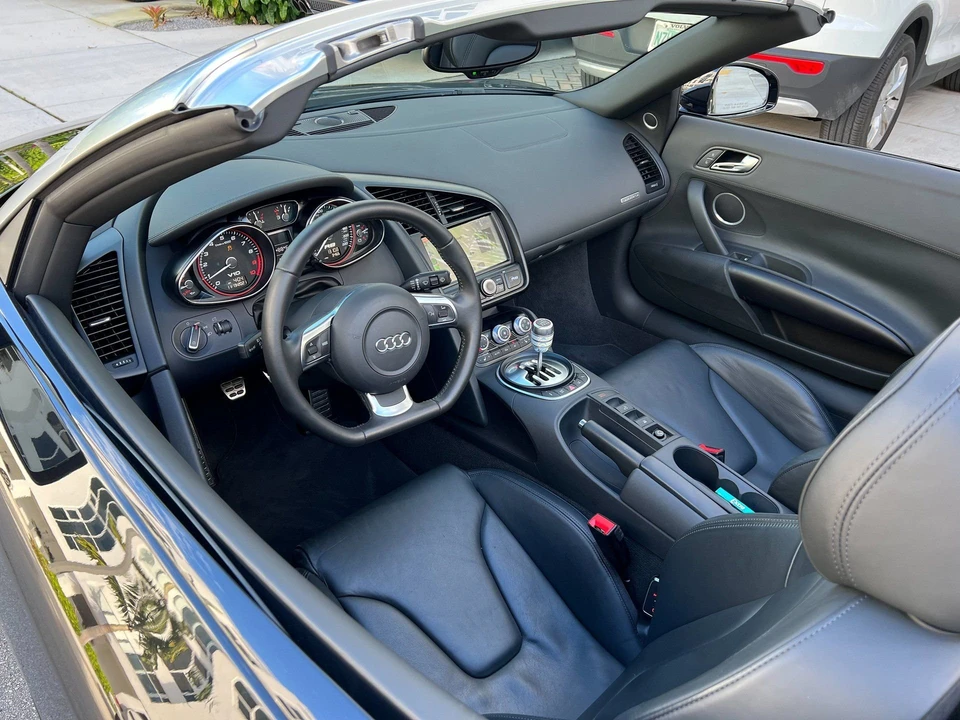 2011 Audi 42 R8 - Image 7 of 7