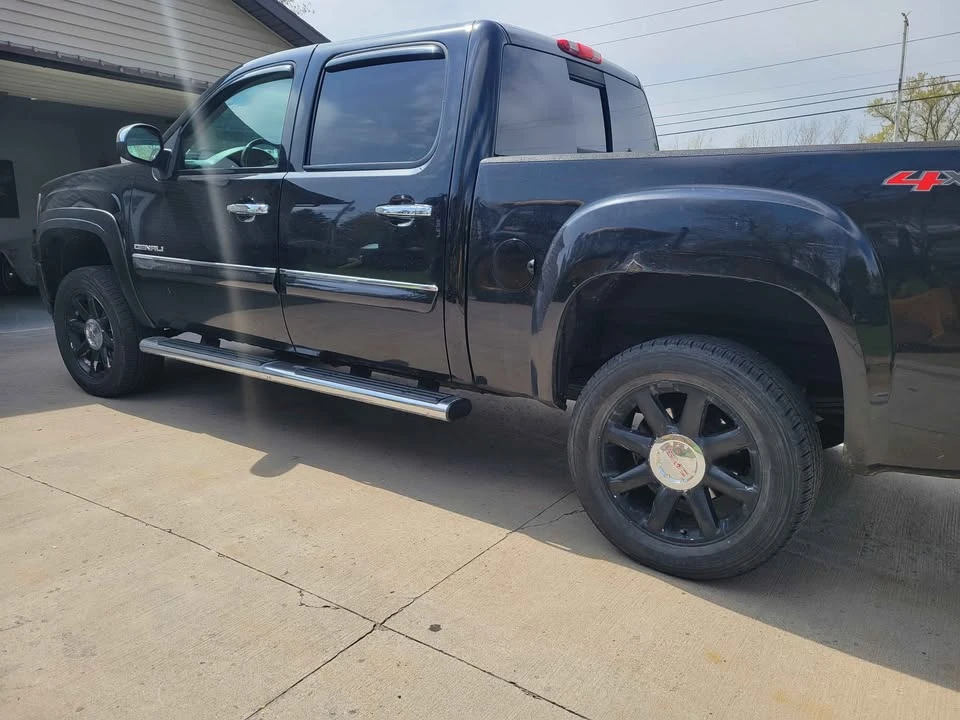 2011 GMC Sierra 3rd Gen - Image 3 of 8