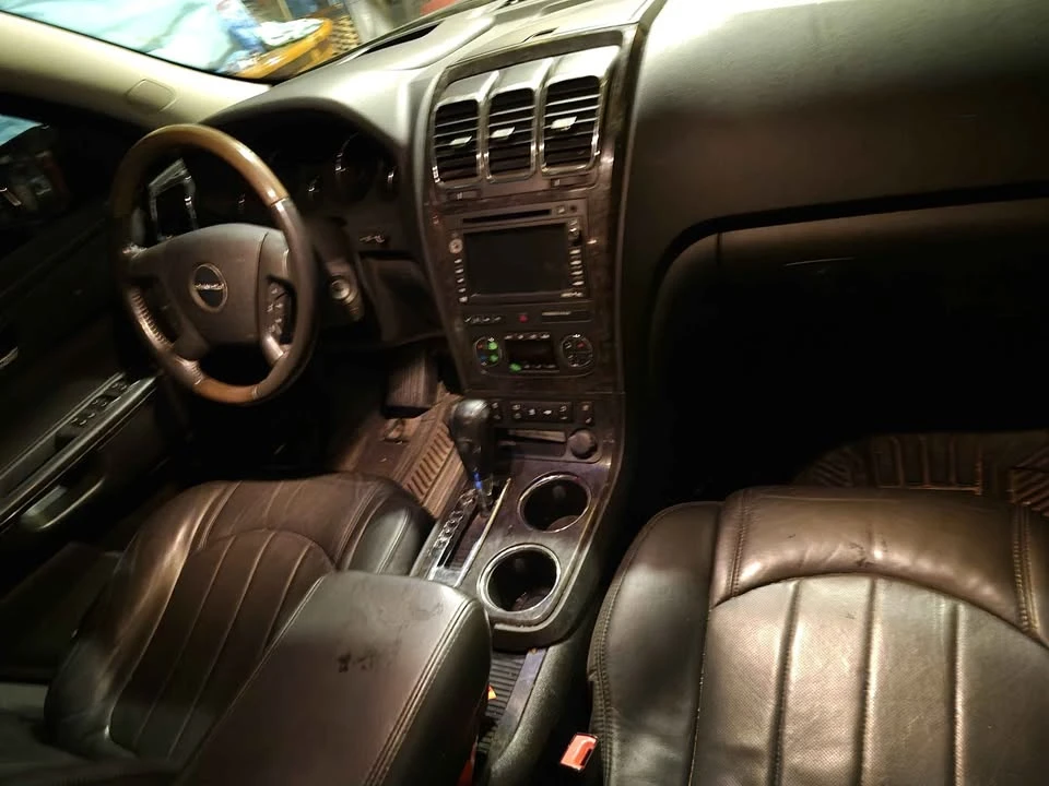 2011 GMC Acadia - Image 10 of 15