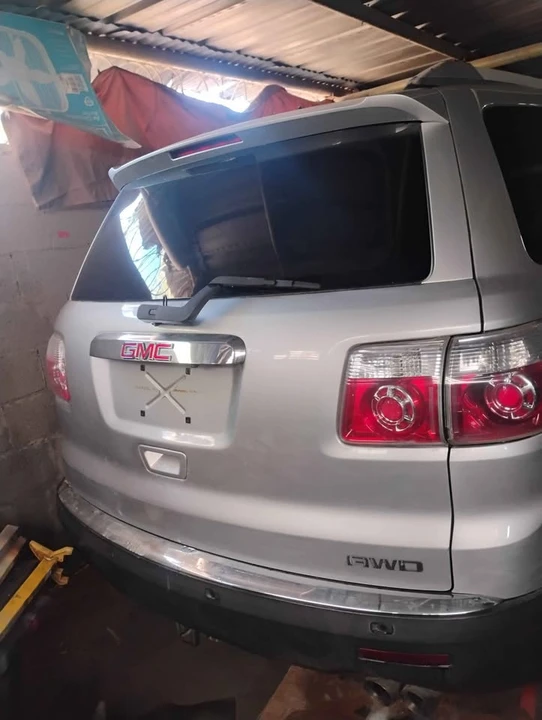 2011 GMC Hummer EV - Image 4 of 10