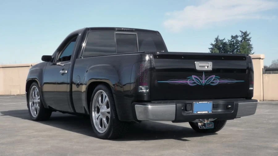 2011 GMC Sierra 3rd Gen - Image 2 of 12