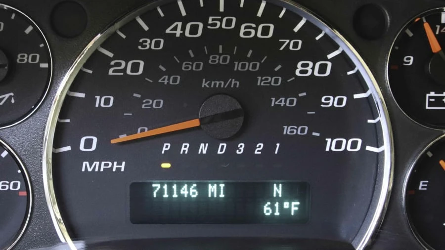 2011 GMC Savana - Image 22 of 31