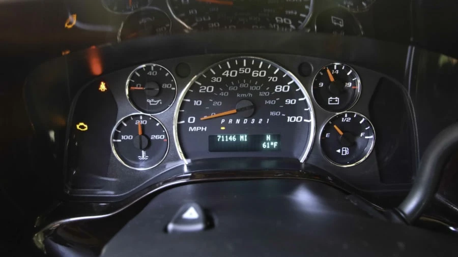 2011 GMC Savana - Image 23 of 31